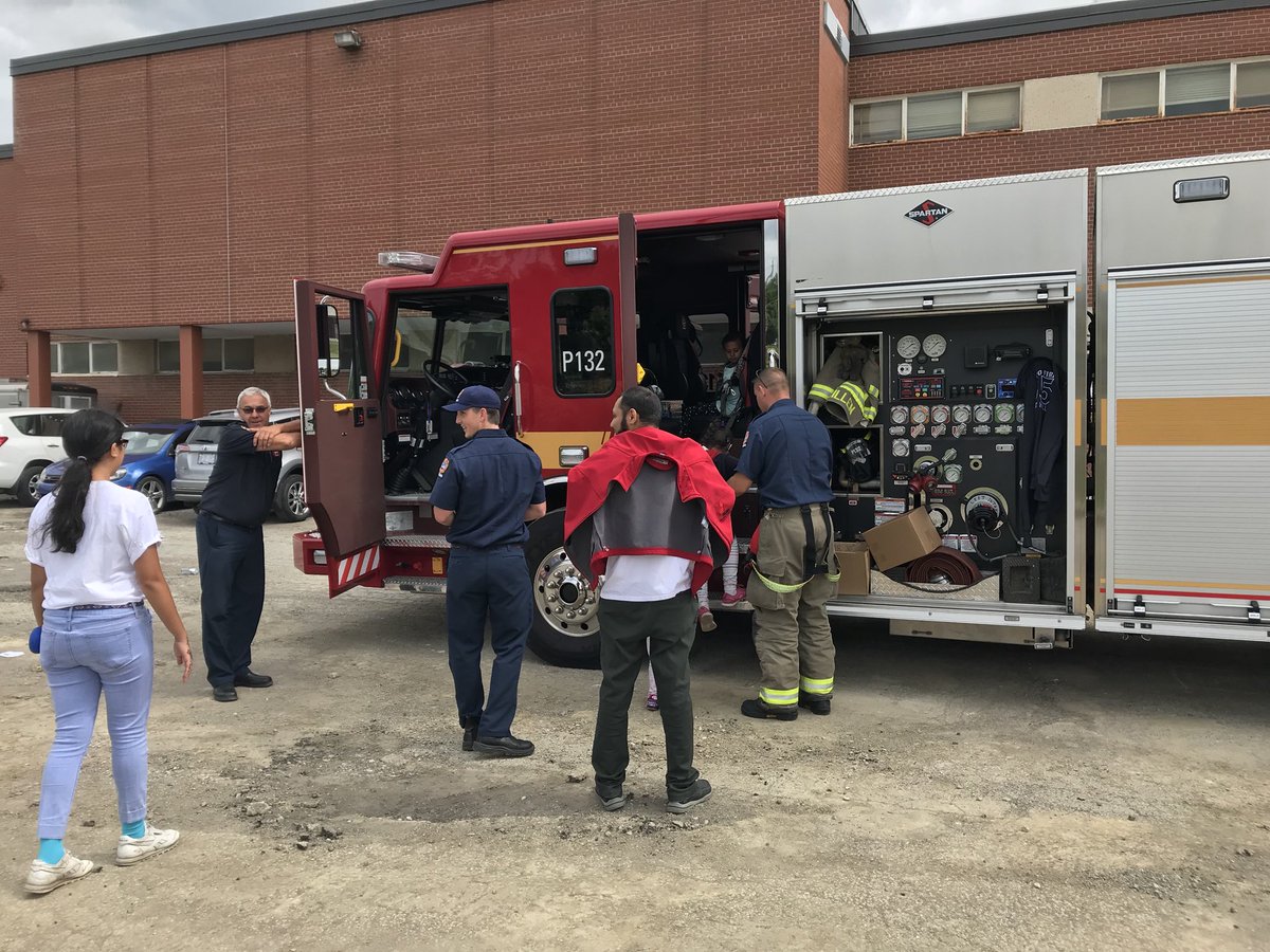 Ccrprbailey's tweet photo. #communitypartnerships #CommunityService #communitywellbeing #communityengagement @ the Lawrence Heights/Lotherton/Neptune Olympics https://t.co/MIlORdOhR6