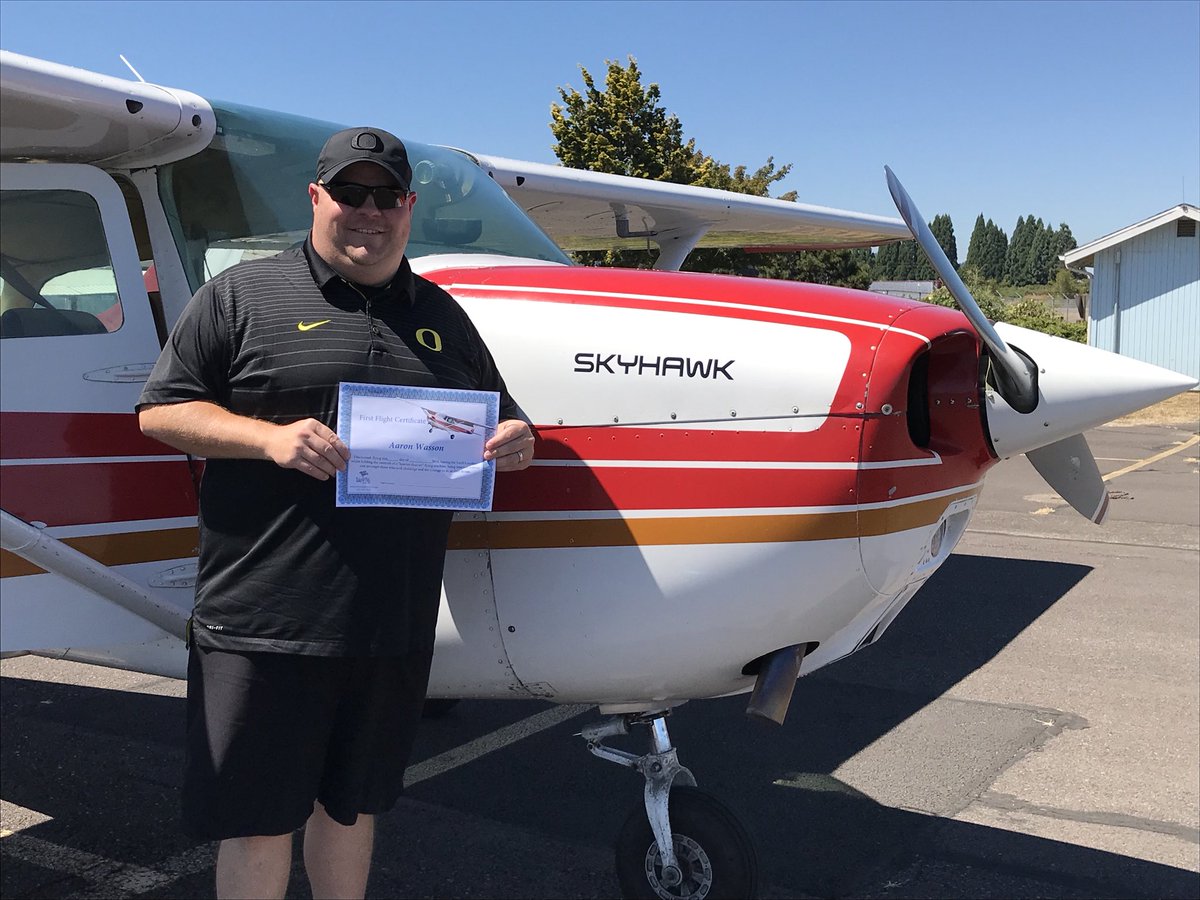 poohwasson33's tweet photo. Had a fun opportunity this morning to use my birthday present from @BDub33 #FirstFlightLesson https://t.co/QGjwV3WISn