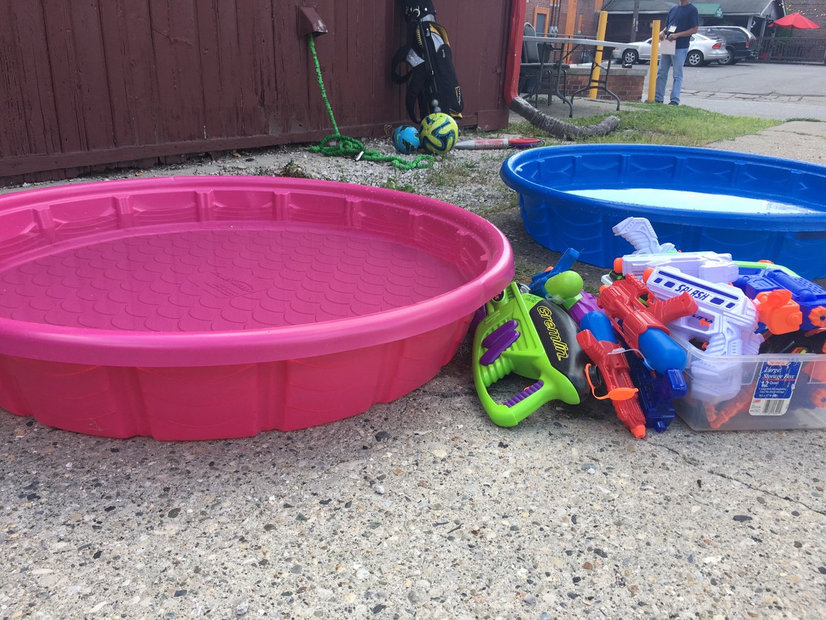 LillyScholars's tweet image. Great work, Lilly Scholars! The Metro Baptist Center is all set for the Back to School Block Party! Backpacks, games, activities and prizes! #INfuseLSN2018