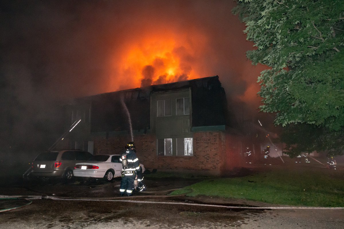 BeloitFire's tweet image. We have released the cause and damage of the apartment fire on West Grand Avenue. More info can be found on our Facebook page: facebook.com/BeloitFireDepa…