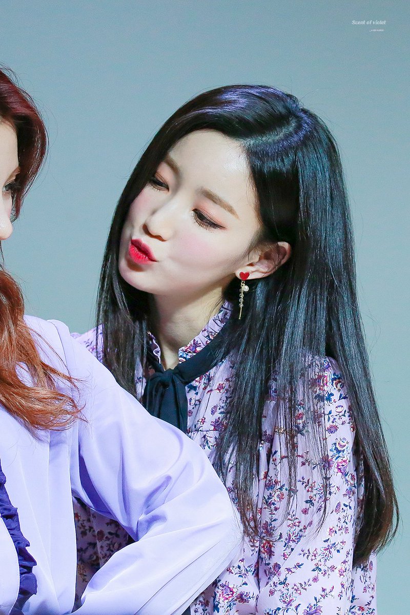 scent_violet's tweet photo. 너므너므 보고싶어 ٩(；﹏；)
#구구단 #신보라 #하나 @gu9udan

https://t.co/DZ7lvBfg6Z
https://t.co/gLa2dEs9xB https://t.co/ShTBQyDCZ5