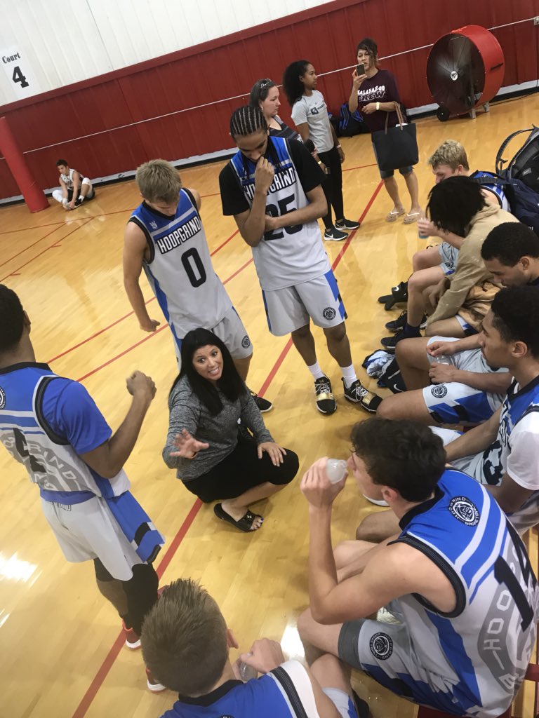 CampDarryl's tweet photo. The last #HoopGrind huddle:
@CoachBrotherton thank you for all that you did for #Michigan kids when here and from Texas. 
Central Michigan All-Stars
Central All-Stars
C.M.A.S.
C.M.A.S.E
HoopGrind
I think that I got them all. 😉
Love you, man! 💯 https://t.co/UyeIzhasVf