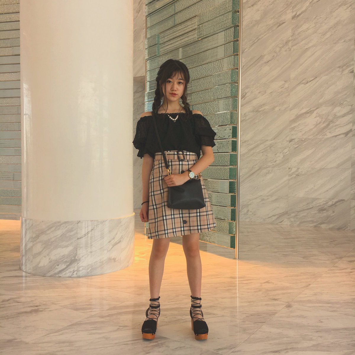 為国真由 まゆまゆfashion Off Shoulder Ingnifirst Skirt Ingni Necklace Ingnifirst Watch Hm Bag Cecilmcbee Sandal Wego コーディネート Coordinate Fashion Style お洒落さんと繋がりたい Favorite Photo Picture 写真好きな人と繋がり