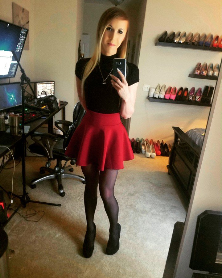 Smashley twitch instagram