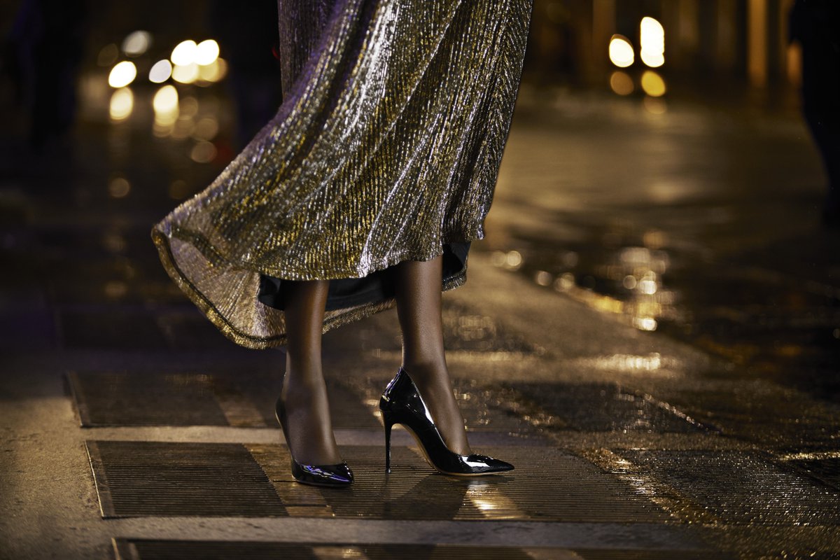 Gianvito rossi ellipsis pumps Clearance