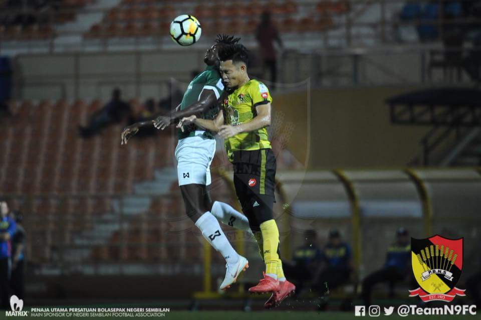 TeamN9FC's tweet image. Sekitar aksi terakhir perlawanan Liga Super 2018. Negeri Sembilan gagal mengutip mata setelah tewas 1 - 3 kepada pelawat.

❤️🖤💛
#NegeriSembilan
#HobinJangHobin
#PoweredByMatrix