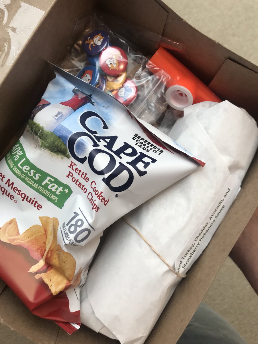 billmarsland's tweet image. Only at #ScratchMIT2018 do lunches come with kazoos and buttons featuring @scratch sprites!