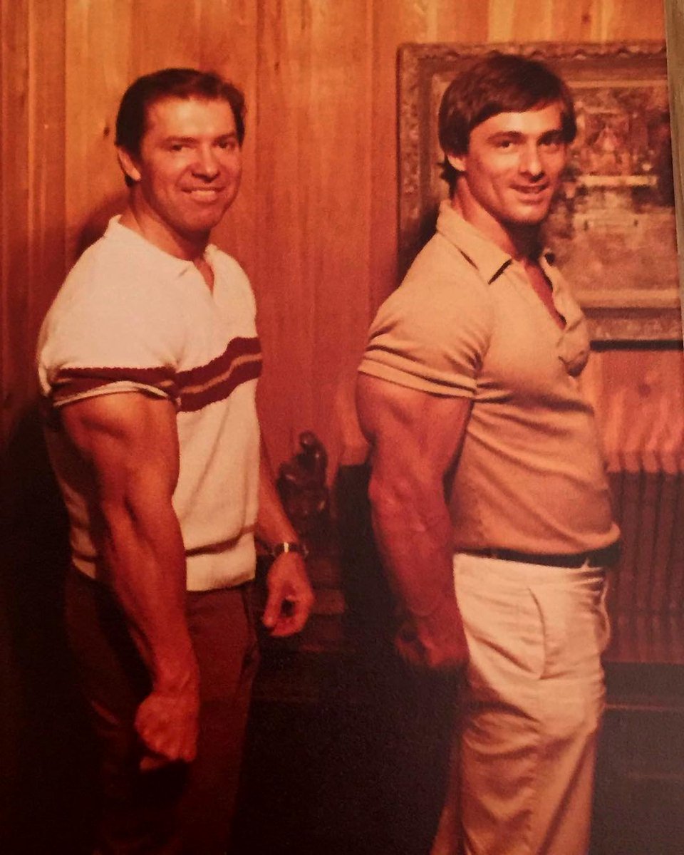 WeightliftingC's tweet image. #healthy #fitnessmodel #physiquemen #fitnessgirlsworldwide #musclest #rippedaf #roadtoregionals2016 #rippedjeanssizebesar #ifbbacademy #shredded_females