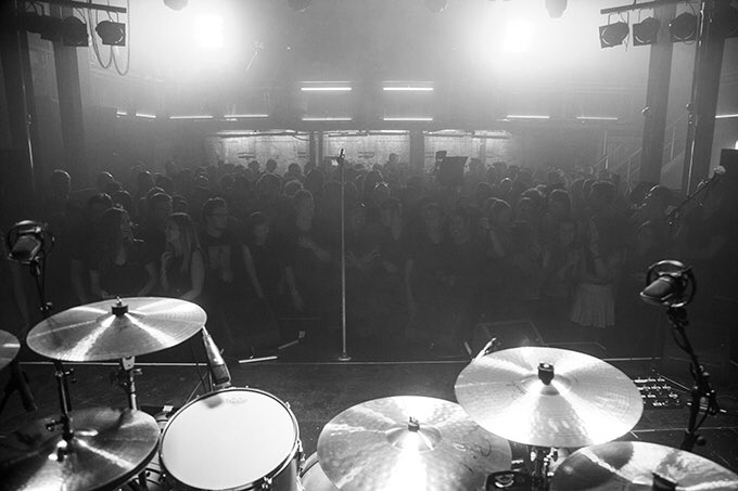 u2reiniertje's tweet image. Today, one year ago. @U2 ‘s “The Blackout” videoshoot in @amsterdam @Westerunie_Club 
#U2 #blackout #U2TheJoshuaTree2017 #U2eiTour #U2Experience @U2start @U2 @AnitaHartgers @bono51