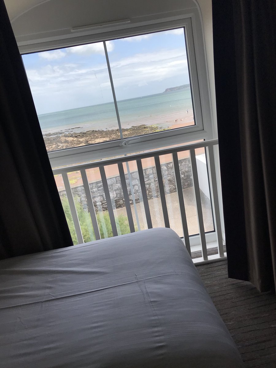 Who could resist views like these! Just a stones throw away from the sand and sea!😍 we are so lucky to be located where we are and we know our guests are loving the amazing weather to go with our amazing location! 😎☀️🌊 #beach #dreamteam #views <a href="/InnOnTheQuayBF/">Paignton IOTQ</a> <a href="/SDEBDD/">simon ewins</a>