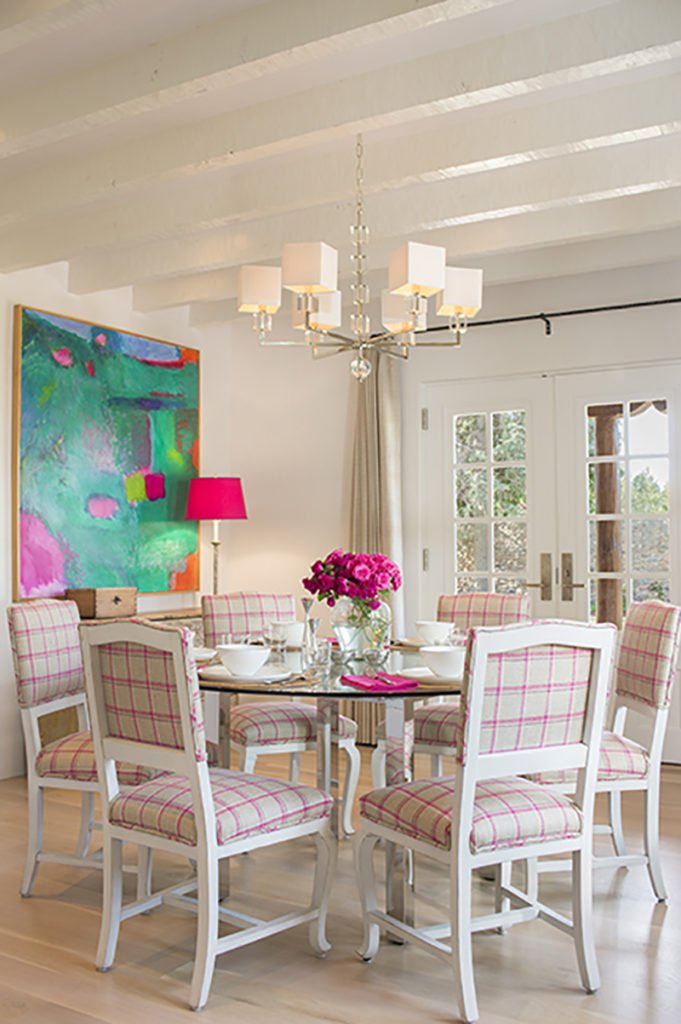 WoodsBuilders's tweet photo. A dining space made for weekend brunches! Learn more about our designs at https://t.co/3mWML4nsXr

 #interiordesire #houseenvy #housegoals #livingspaces #interiordesign #prettyinpink #interiorlovers #santafestyle #woodsdesignbuilders https://t.co/BsWGJpLZl3