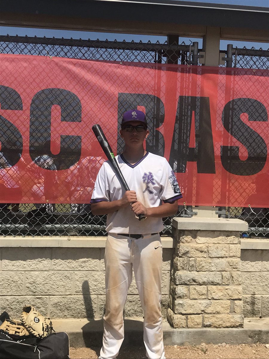 Cable_VT's tweet photo. 2021 Grad @jadengonzalez02 shows he can get it done on the offensive side as well hitting a monster 3-run home run just a game after pitching a 5-inning CG | North Fourney High School | @ronin_tx https://t.co/0SngXVJ5pz