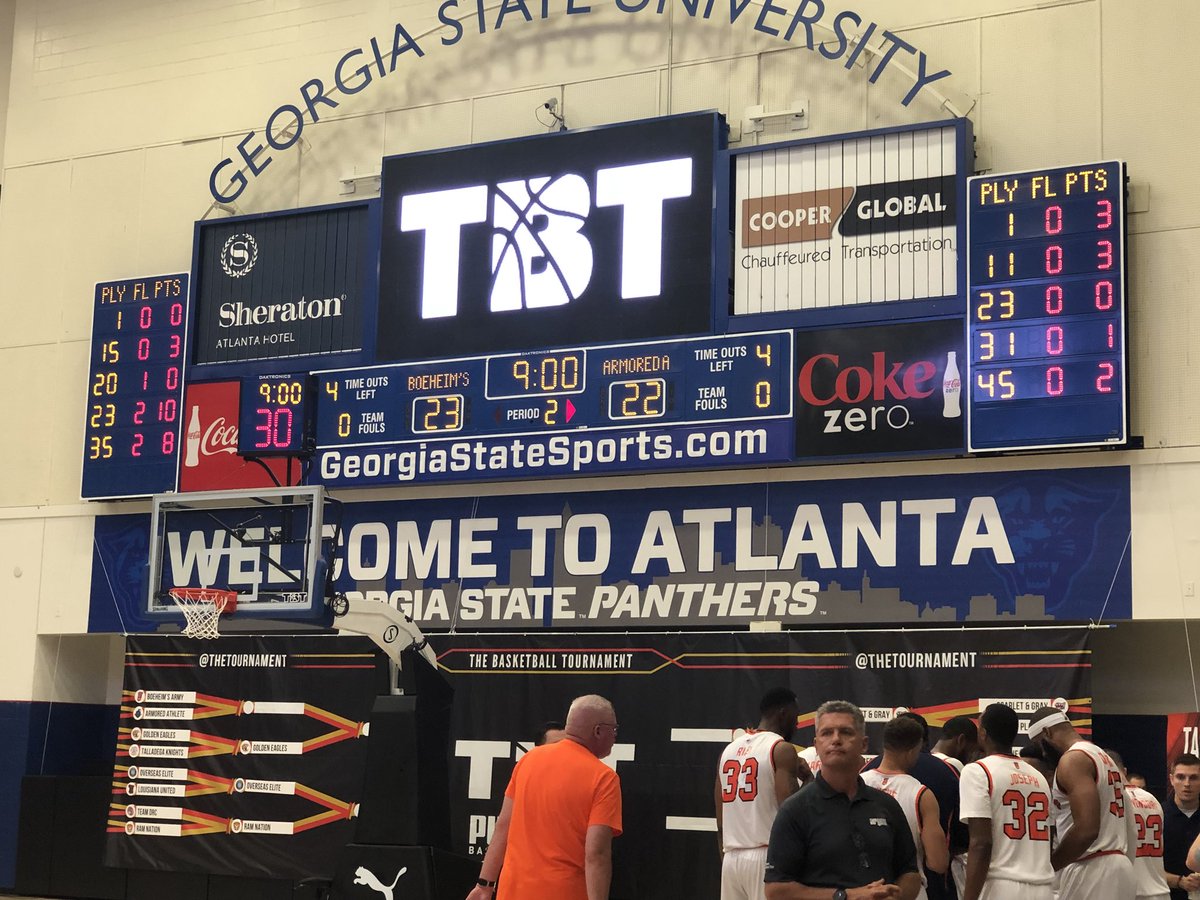 The Battalion Behind Boeheim’s Army (@boeheimsarmyfan) on Twitter photo After one, <a href="/BoeheimsArmy/">Boeheim's Army</a> leads Armored Athlete, 23-22. Devendorf leads the Army with an early 10 pts, and Onuaku has chipped in 8. #Cuse #SyracuseBasketball #TBT2018 After one, <a href="/BoeheimsArmy/">Boeheim's Army</a> leads Armored Athlete, 23-22. Devendorf leads the Army with an early 10 pts, and Onuaku has chipped in 8. #Cuse #SyracuseBasketball #TBT2018