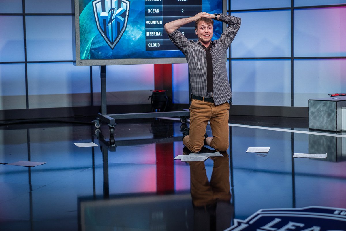 Quickshot's tweet image. I THOUGHT YOU FIGURED IT OUT.
2-0-2-4
DIANA AND LEONA

IT&apos;S NOT MALPHITE @H2KGG ITS DIANA AND LEONA THAT WILL BREAK THIS FUNK. #QUICKSTATS DONT LIE.

Quickstats don&apos;t lie. 
#EULCS