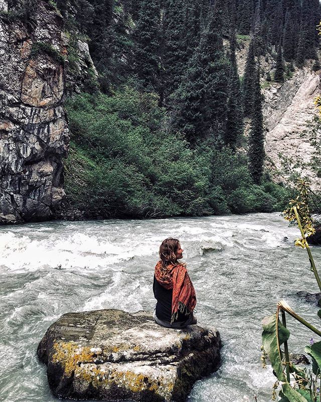 journalnomads's tweet photo. "Those who find beauty in all of nature will find themselves at one with the secrets of life itself."
.
.
.
.
.
#kyrgyzstan #centralasia #centralasiatravel #nomad #inspiration #beautifulplace #gooutside #asadventure #daretodream #connected #natureatitsbe… https://t.co/hJP5Q8fIub https://t.co/iuTbVqe52k