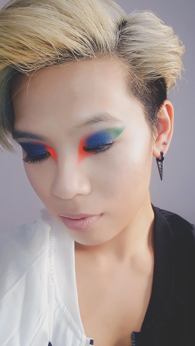 Ichigo On Twitter Aubrey Getting Some Artsy Makeup Heh Make Up By The Lovely Heeringa Mua Makeup Makeupart Markeupartist Macmakeup Selfie Selca ã›ã‚‹ã‹ ã›ã‚‹ãƒ¼ãµãƒ ì…€ì¹´ ì…€í