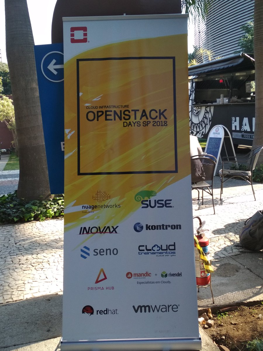 Raphael_Rhapy's tweet photo. Painel do evento e patrocinadores #openstackbr18 @SUSE @vmware_brazil @RedHat @Kontron #prismahub #inovax @nuagenetworks #seno @CloudTreina #mandic https://t.co/HAVhYx1bwm