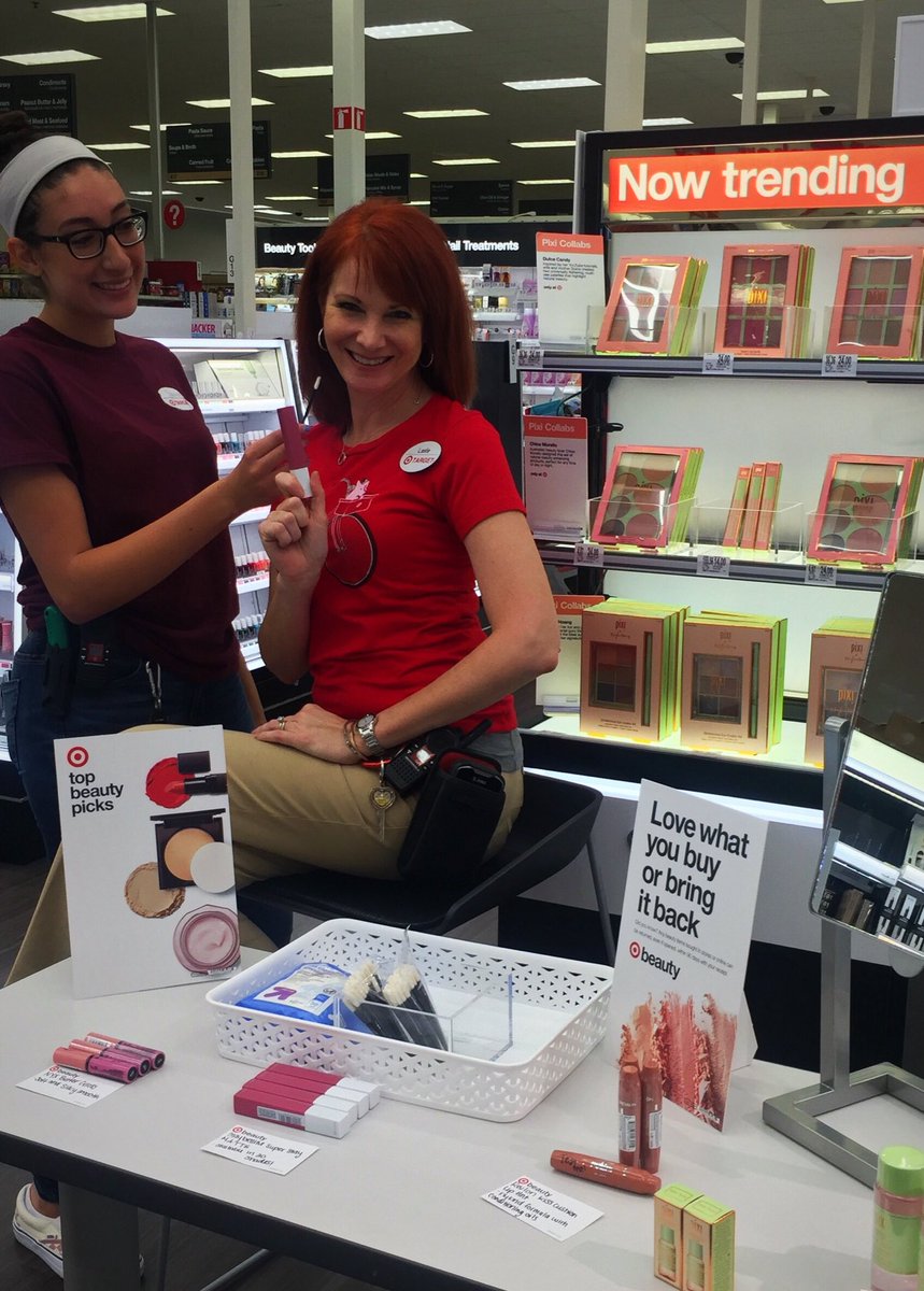 lahanson15's tweet photo. T1864 celebrating national lipstick weekend!! So many colors to choose!  #1864beautyteam https://t.co/hPbMA2vj7N