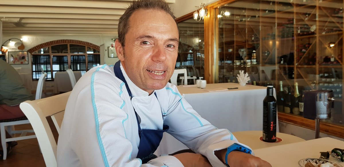 PhilippeRegol's tweet photo. Excelente comida en #CasaManolo 1☆ @manuelalonsof #Daimús #València Buñue
lo de bacalao.Gamba blanca con jugo de "bleda". Espectacular gamba, hervida 90 seg. https://t.co/7oCEVqAPlM