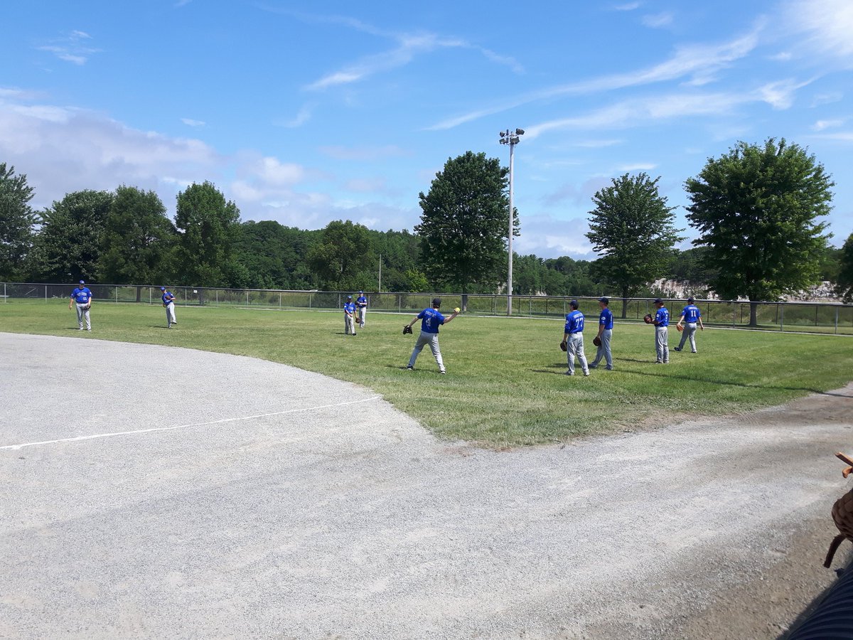 IntMastodons's tweet photo. Dons beat up on @OLearyEagles 11-0. @AnthonyA91_ tosses a no hitter and tips it off with a bomb of his own. @rowansears11 with 3 RBI
#itsdamnhot
#stillpreparing https://t.co/CO6KcDd156