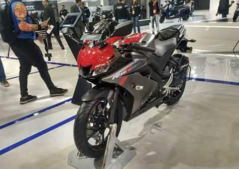 twtgigibesii's tweet image. Yamaha R15 dah masuk market Malaysia. Dekat RM12k jugak. Korang rasa caner? 🏍️ #onxon