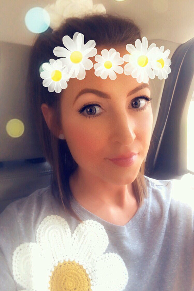 beingMsP's tweet photo. When the filter matches your shirt perfectly... 🌼
Alt. Caption: Comin at you, @raywylie and @thecadillac3 https://t.co/z5IMQbbhUT