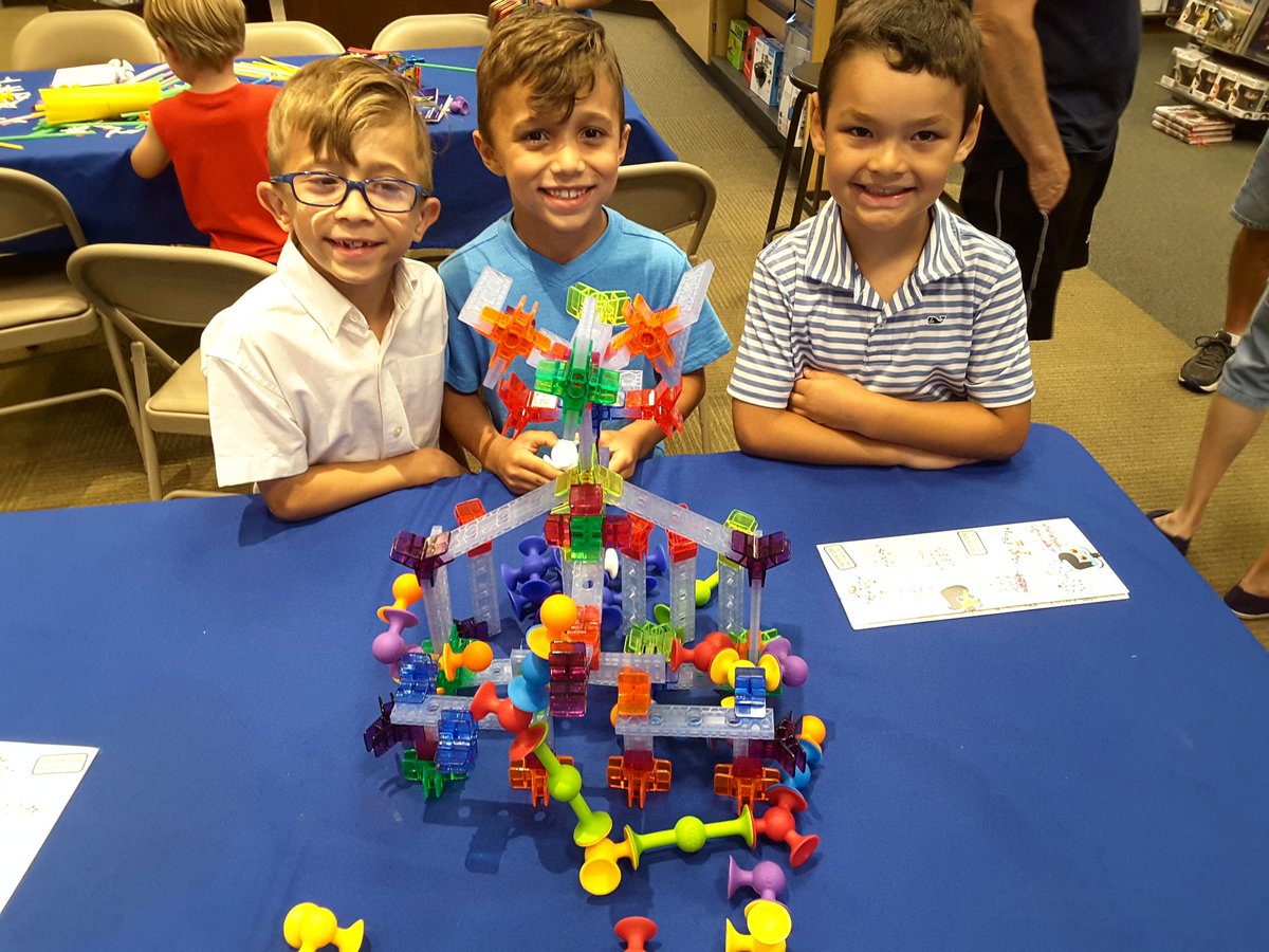 The most industrious builders and their creations at our B&N Kids' Hangout today!  #BNHangout