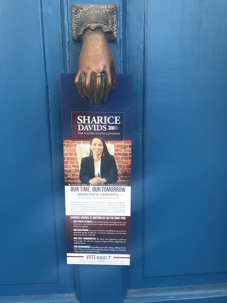 bridgeKCMO's tweet photo. @MissD_meanor and I found the perfect door knocker to spread word on the inspirational @sharicedavids. Canvassing all the way to the primaries! #GoCanvass #VoteAugust7 #ShariceforCongress #KS03 #WomeninPolitics https://t.co/qgoVR1A3Fa