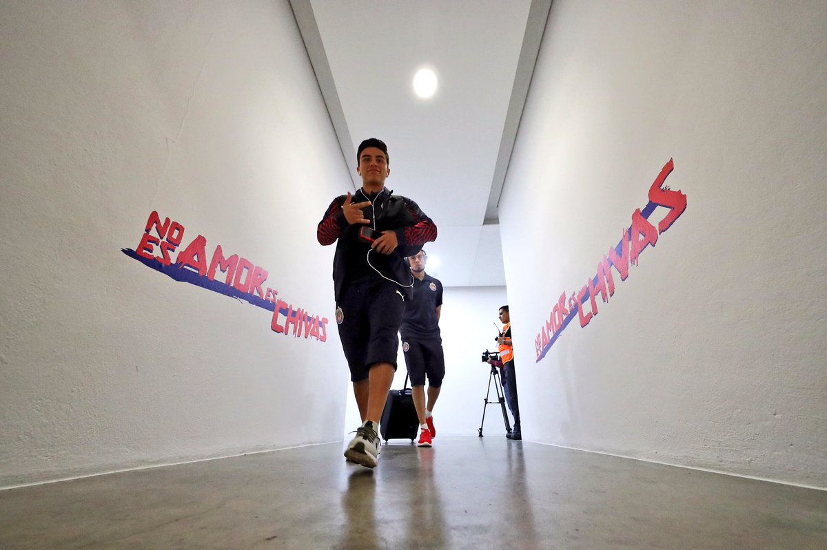 ¡Felices y motivados por volver a casa! 💪🇫🇷 ¡Vamos juntos, Rebaño!