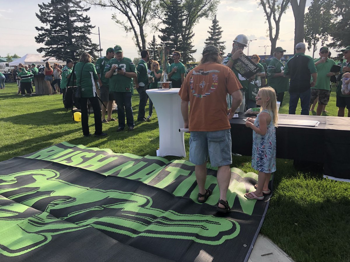 SaskRushLAX's tweet image. Enjoyin Party in the Park! Come say hi and snap a picture with the #NLLCup! 🏆 @sskroughriders