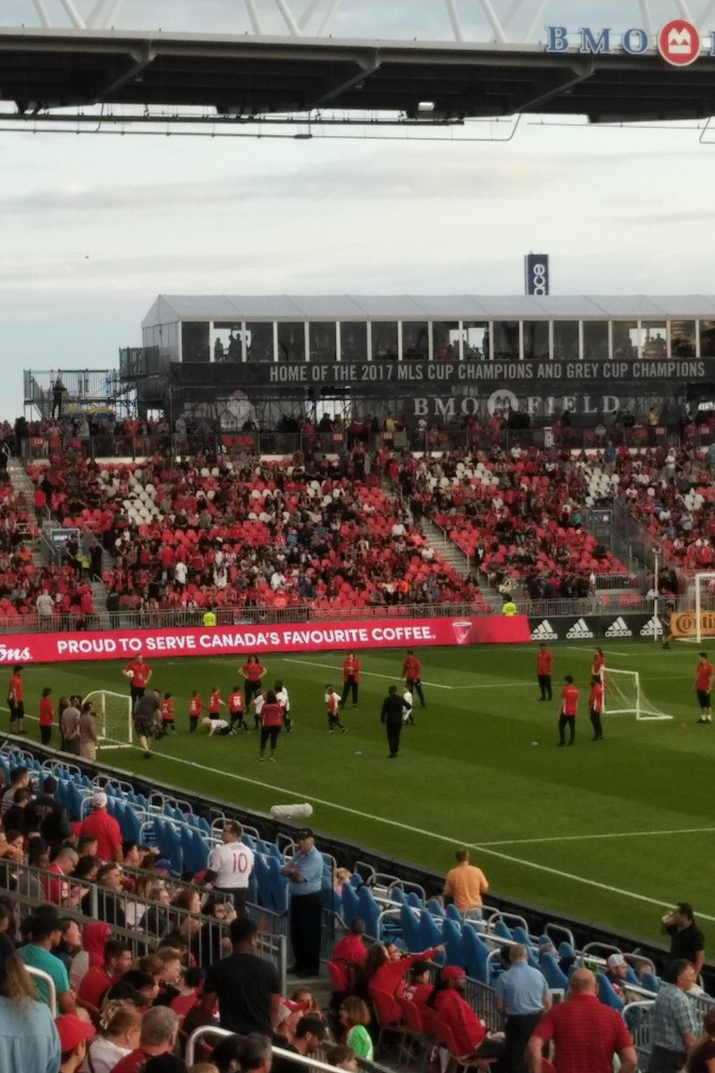 TimTavares's tweet photo. Love the #TimHortons #Timbits #Soccer at the #TorontoFC #MLSSoccer #Game #GrassRootsSoccer #WorldCupIsComingToCanada #TimTavaresTeam #PlayerTurningCoach #KidsSoccer #TheBeautifulGame https://t.co/PqtFXgoszV
