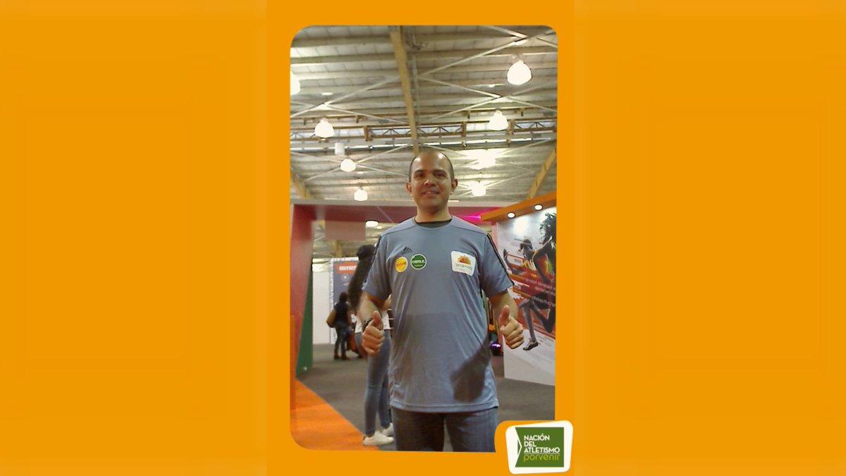 Gustavoteix_20's tweet photo. Este domingo se corre la Media maratรณn de Bogotรก 2018 ๐๐
#YoElegiCorrer #21k #Colombia #running #adidasrunners #RunHappy #runnersmusicvideo
@mediamaratonbog @42kilometros @yoelegicorrer1 https://t.co/F7qhFv2n0n