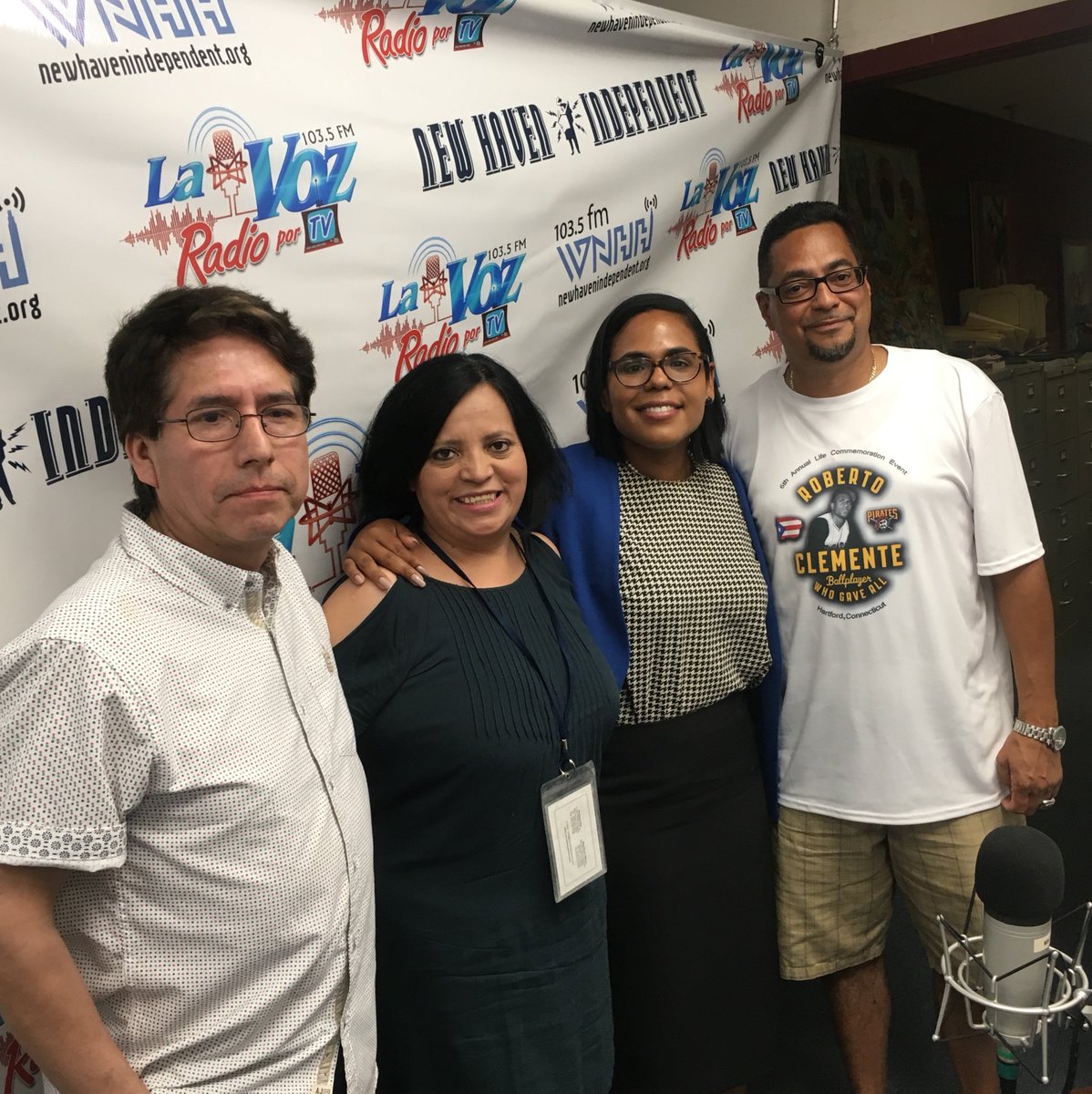 EvaBerZim's tweet photo. Great chat today on Radio Dinamica 1120AM in New Britain about how we can meet the serious challenges facing Connecticut and work together to overcome them. Change is possible when the masses demand it and elect leaders with real political will. #EvaForLG https://t.co/tQly5DAhX3