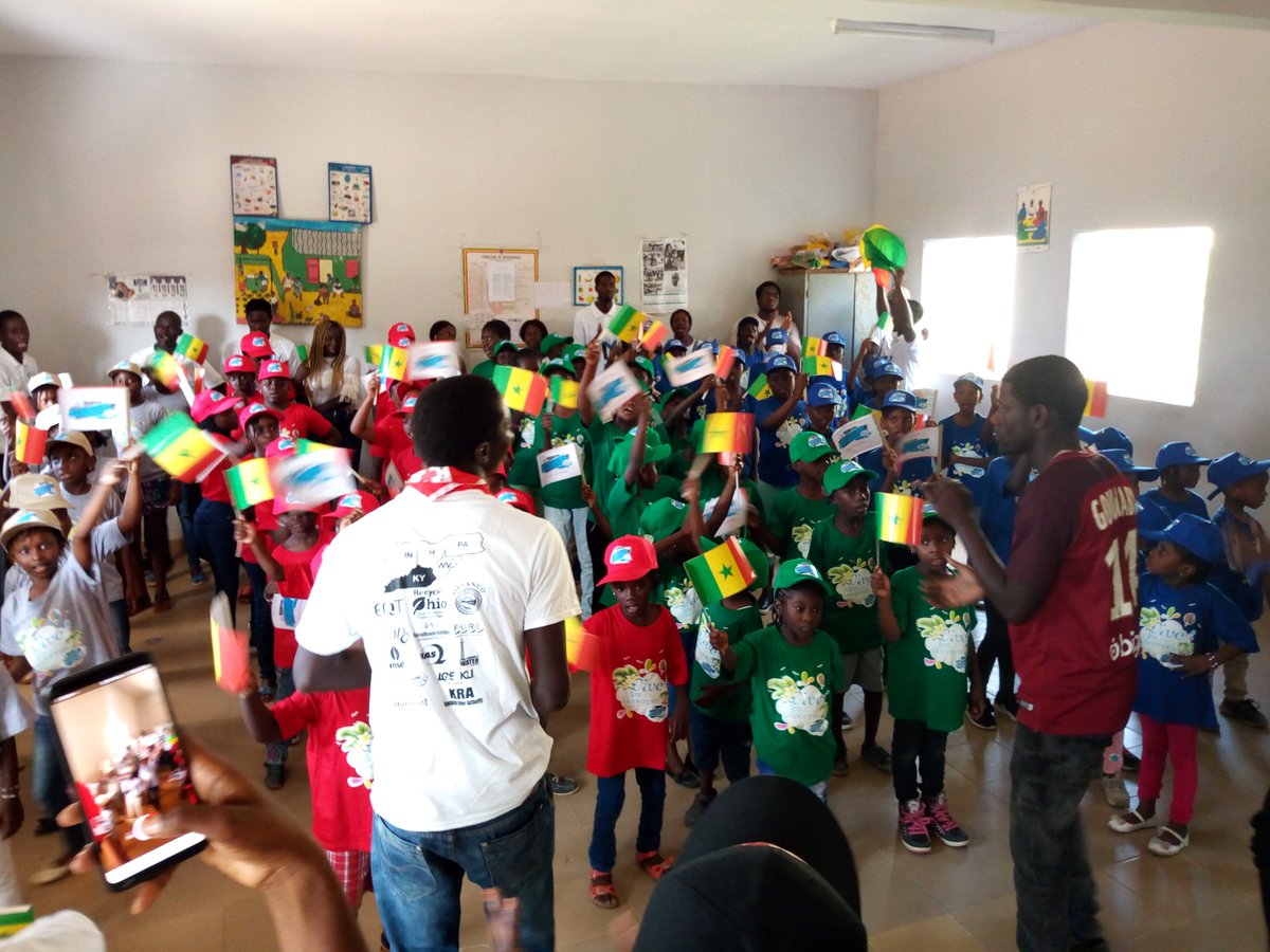 clpapo's tweet photo. PatroVac 2018
Levée des couleurs à l'ecole HLM Grand Medine.
#JVU #CLPAPO #crdakar #kebetu https://t.co/dtjI0NAOLM