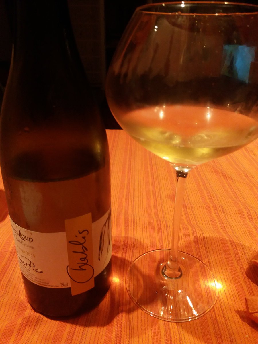 UrkoBR's tweet photo. Mousseline de St Jacques de @michelguerard y la sauce riesling de #MarcHaeberlin con un Chablis de #ThomasPico 2015!!! ✊🔥🍷 https://t.co/CAKdGKIrGp