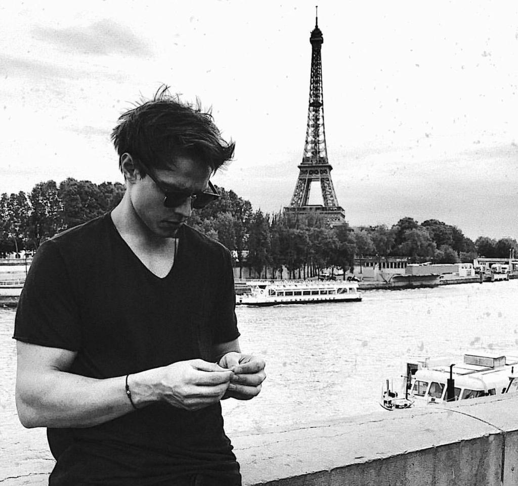 Yakın zamanda dünyadaki tüm müzik camiası ismini öğrenmiş ve şarkılarını dinliyor olucak
Buna yürekten inanıyoruz 
Sana sonuna kadar güveniyoruz
Çok çok daha iyi yerlere geliceksin güzel yürekli samimi saygılı ve merhametli idolümüz <a href="/MuratCeylanWish/">MuratCeylanWish🍀</a>
RisingStar MuratCeylanWish