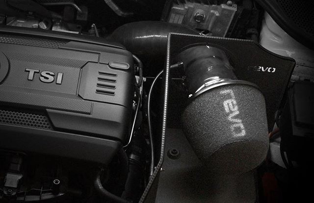 onlyrevo's tweet photo. The Revo Open Cone Intake system for the VW Polo GTI 1.8 TSI 192PS model features: ⚫ Increased performance
⚫ +25HP at hubs & +30NM Torque
⚫ Improves Air Flow Efficiency
⚫ 53% Larger Hose & Inlet Volume
⚫ Three Stage Foam Filter with Mesh
#onlyre… https://t.co/zBkcKdA5Zv https://t.co/qQQfXnRlfS