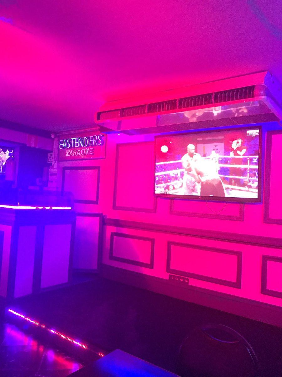 <a href="/EastendersBar/">Eastenders Bar</a> 🥊