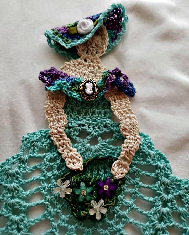 yarnitupGiGi's tweet photo. The shop is open and first products listed.  Yea!  
https://t.co/XzWXdV4opV https://t.co/xkFECEIxXr