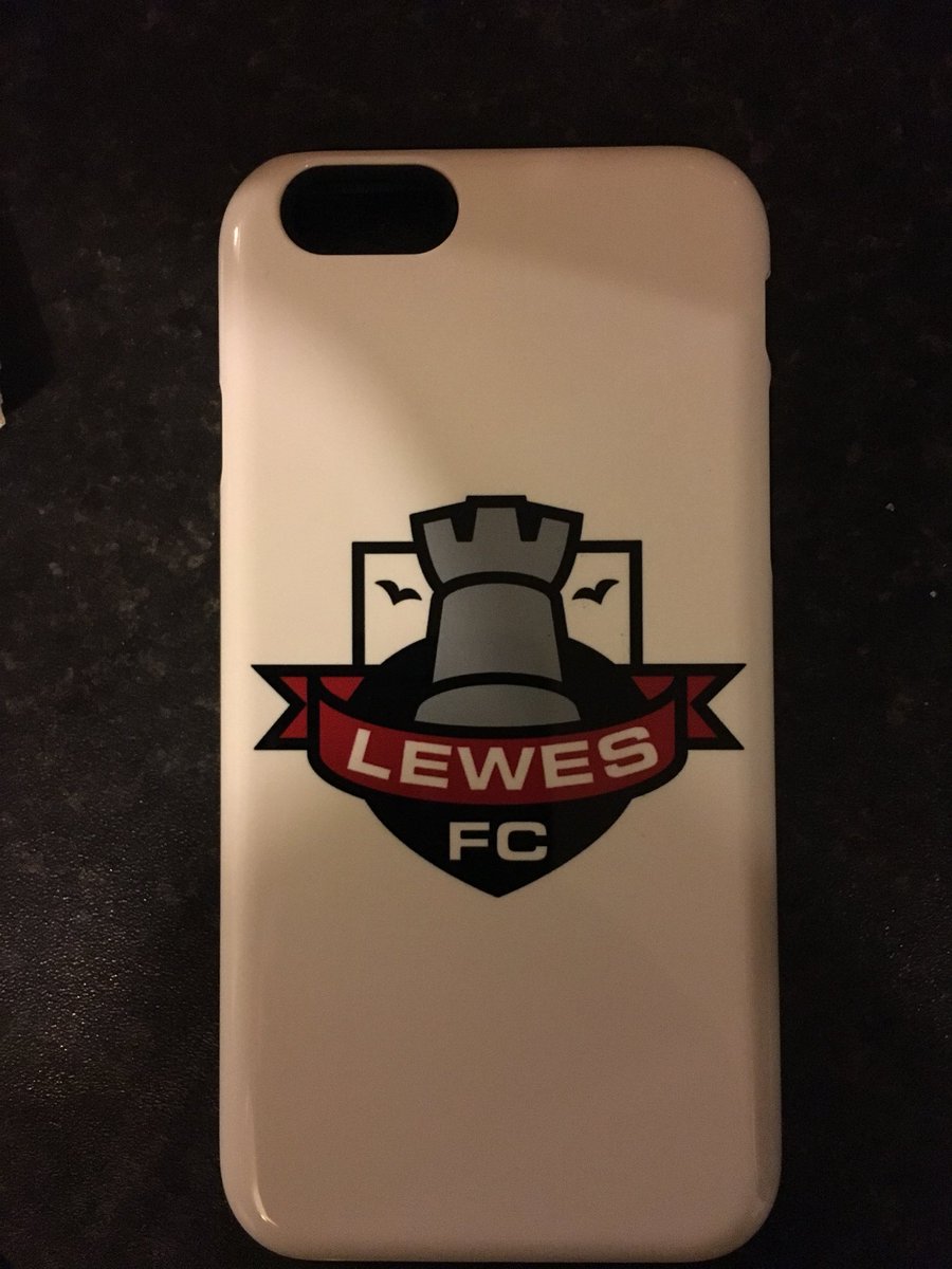 rich_groves82's tweet photo. New phone case arrived today!! @Lewes_cfc @LewesClubShop #coyr #rooks #rookettes #sussex #lewes https://t.co/OZbv3eAFgp
