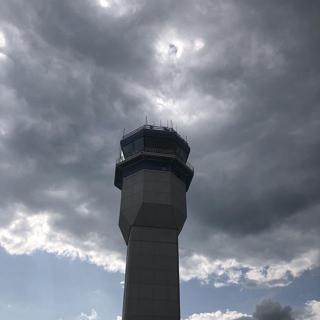 BPAviationSvcs's tweet photo. #worldsbusiestcontroltower#oshkosh https://t.co/L4h6z5ToRf https://t.co/dAO0NOYKsu