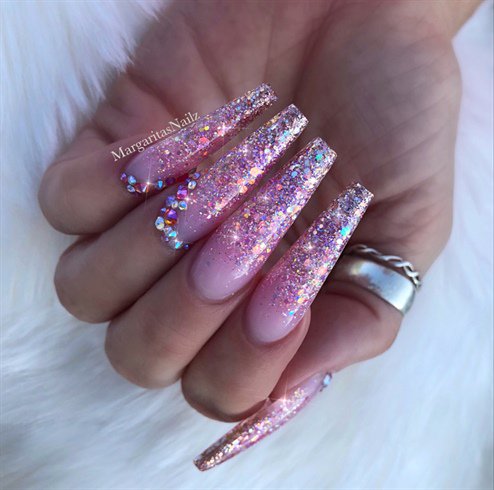 Glitter Nail Art Designs to Glam up for Your Bold Look - K4 Fashion