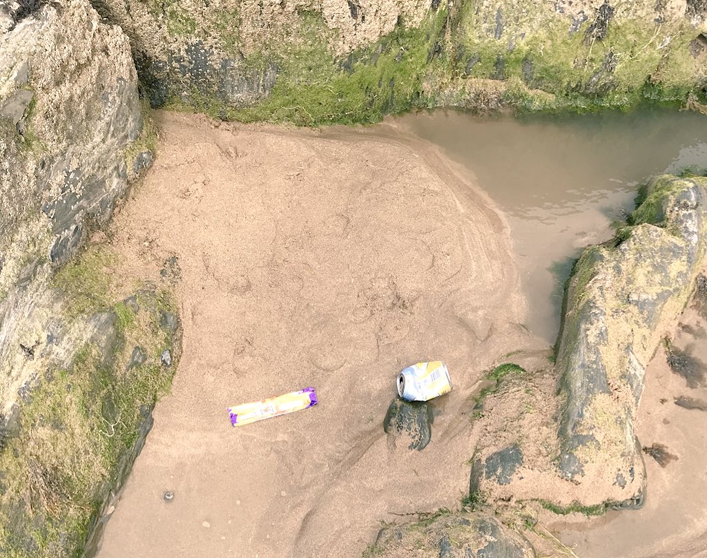 webpholio's tweet photo. Quick visit to #woolacombe through the storms today and saw this - don’t know why people do it but had to do a #2minutebeachclean #plasticfree #marinepolution #oceans #twominutebeachclean #why https://t.co/nfYKkQFmNO