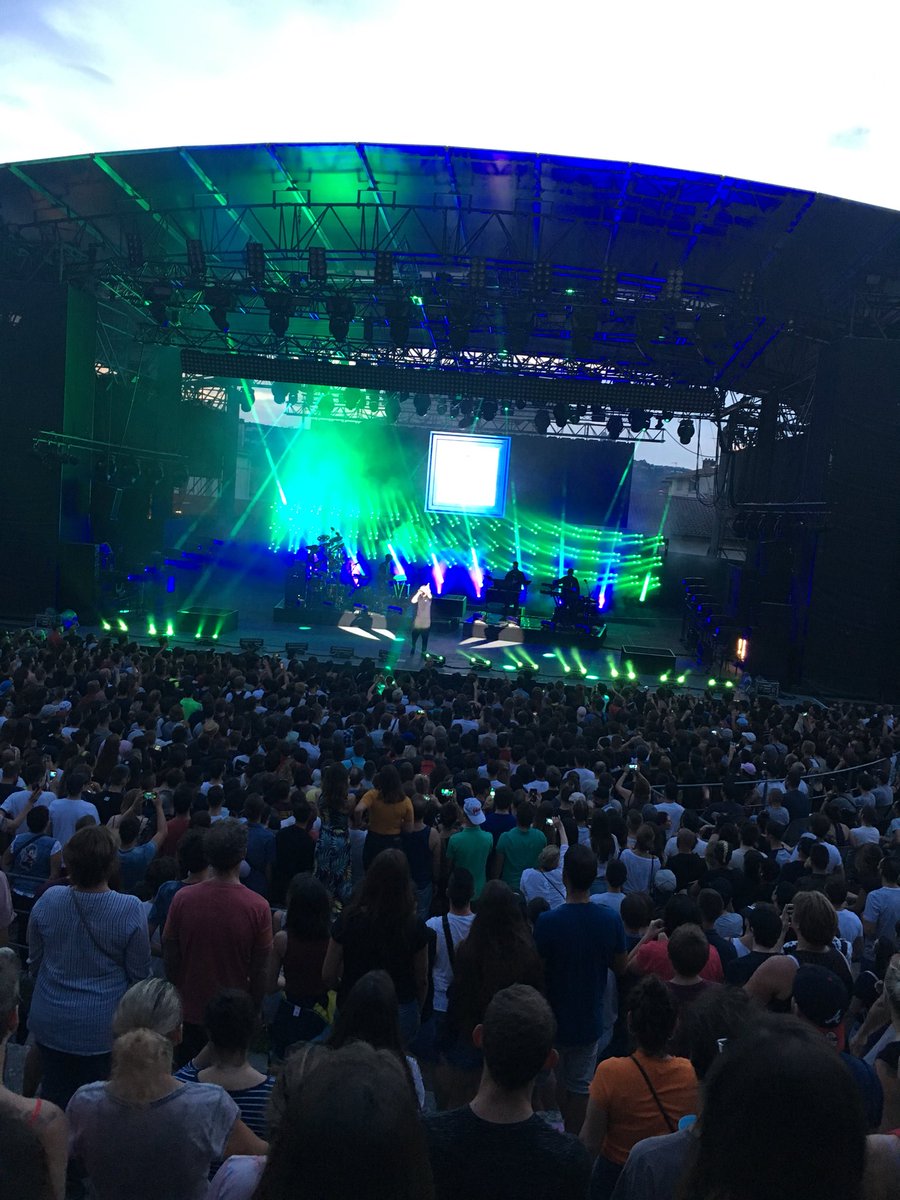 asukichrvt's tweet photo. Merci @Orel_san ❤️ #orelsan #LaFeteEstFinie #TheatreAntiqueVienne #Festival2018 https://t.co/XxqmNaSyMM