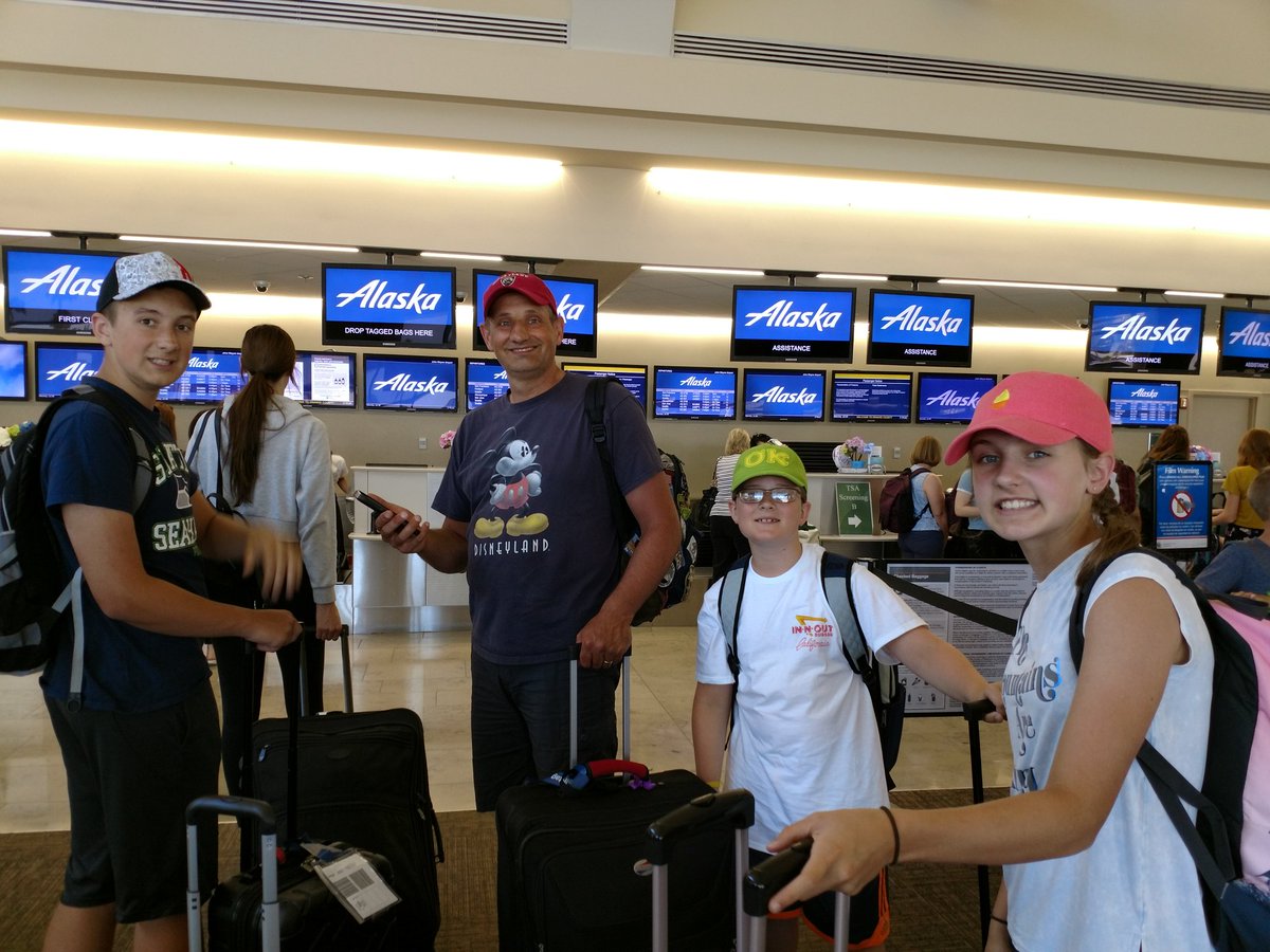 Love the smooth and speedy check.in at SNA John Wayne Airport!  Thanks <a href="/AlaskaAir/">Alaska Airlines</a> and @flyJWA