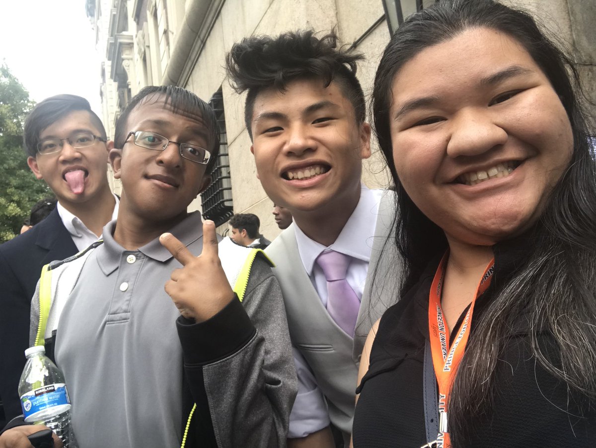islandgurl20701's tweet photo. One more week!!! Iโm going to miss my Cohort 14 LEDA fam๐๐ #leda4life https://t.co/mgjtmURcBD