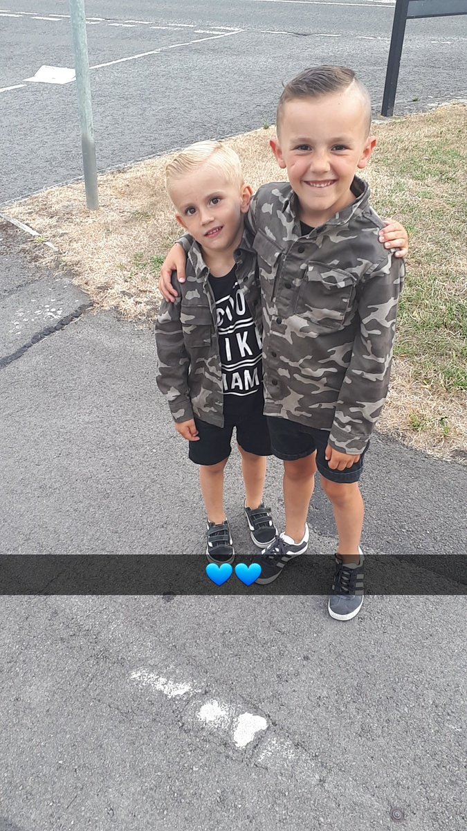 Kelly_J_B's tweet photo. My babies 💙💙 https://t.co/iiVvAVUtGW