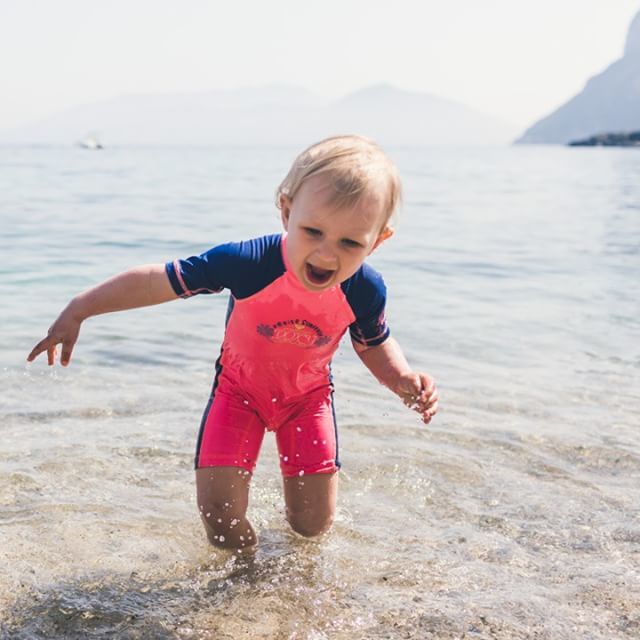 PatAzzy19's tweet photo. When we arrived in #Capri we were hot and staring down a day of exploring. Naturally our first stop was to get soaked in the sea! .
.
.
#amalficoast #italy
#twocheeks #twocheeksstudio #bellevilleweddingphotographer #ontarioweddingphotographer #princeedw… https://t.co/YFwlyZDnRH https://t.co/DYuZLRXRit