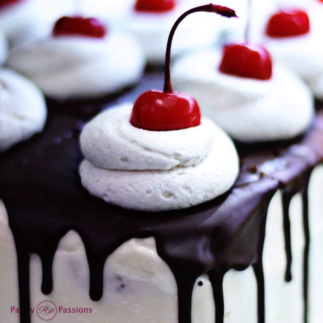 PastryPassions's tweet photo. Want a slice?

You have to ask us nicely...pretty please with a cherry on top ☺️

And just in case you were wondering, this is our #triplethreat cake...red velvet black forest cheesecake found only at #pastrypassions 😏 https://t.co/FCyB2jcqqv