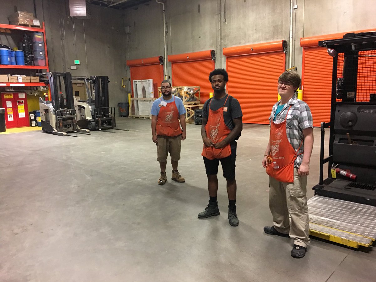 Reed Grier (@reed_grier) on Twitter photo Another empty receiving going into the weekend! 0145 freight team is on fire!!!!! <a href="/RSalemi/">Robbie Salemi</a> Another empty receiving going into the weekend! 0145 freight team is on fire!!!!! <a href="/RSalemi/">Robbie Salemi</a>